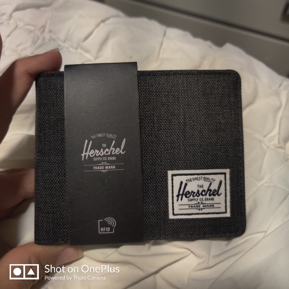 Herschel black wallet